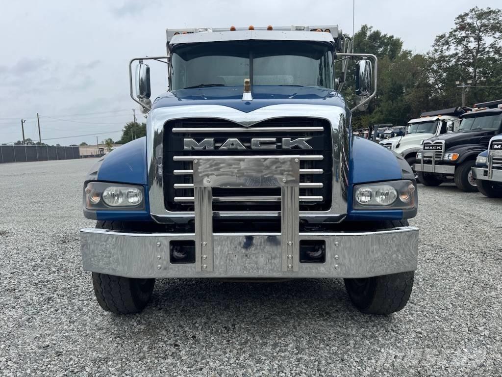 Mack Granite 64FR Wywrotki