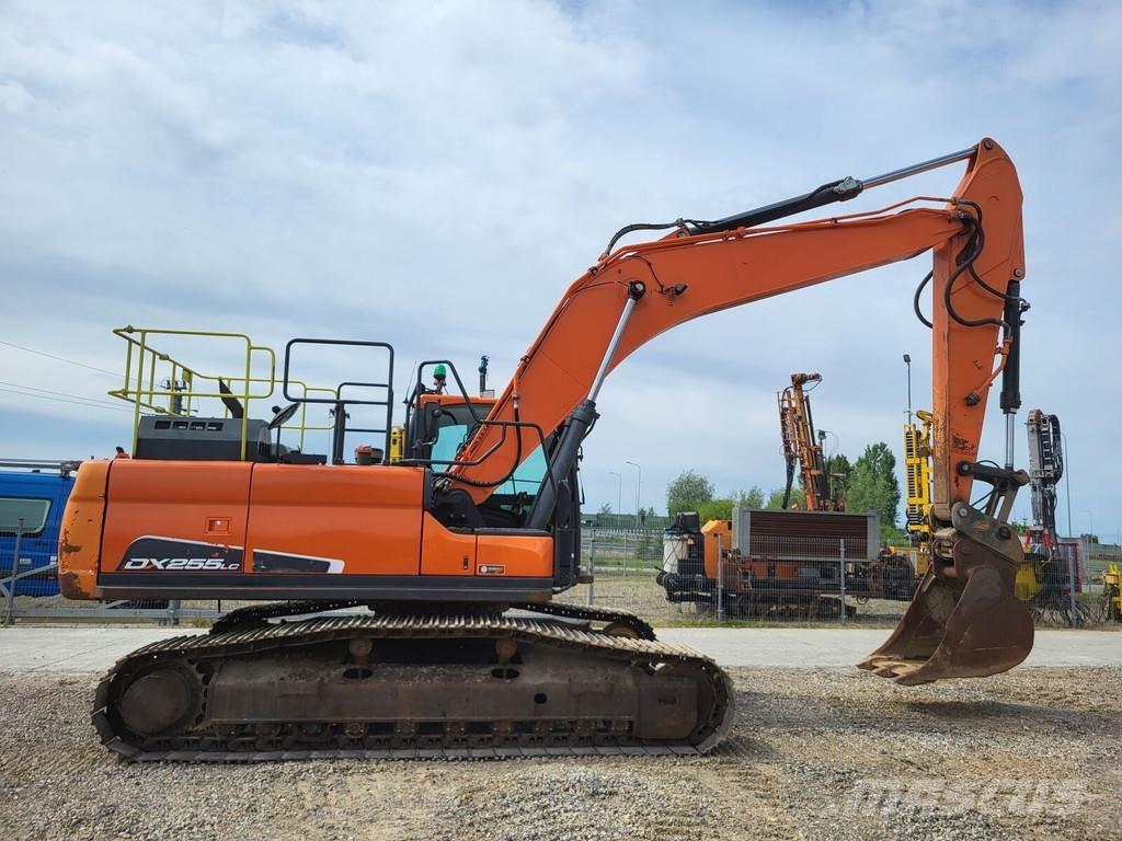 Doosan DX255LC-5 Koparki gąsienicowe