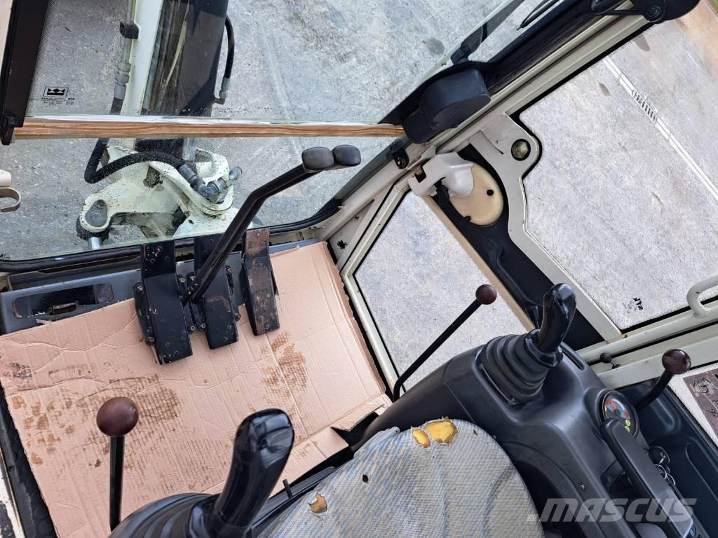 Terex TC16 Minikoparki