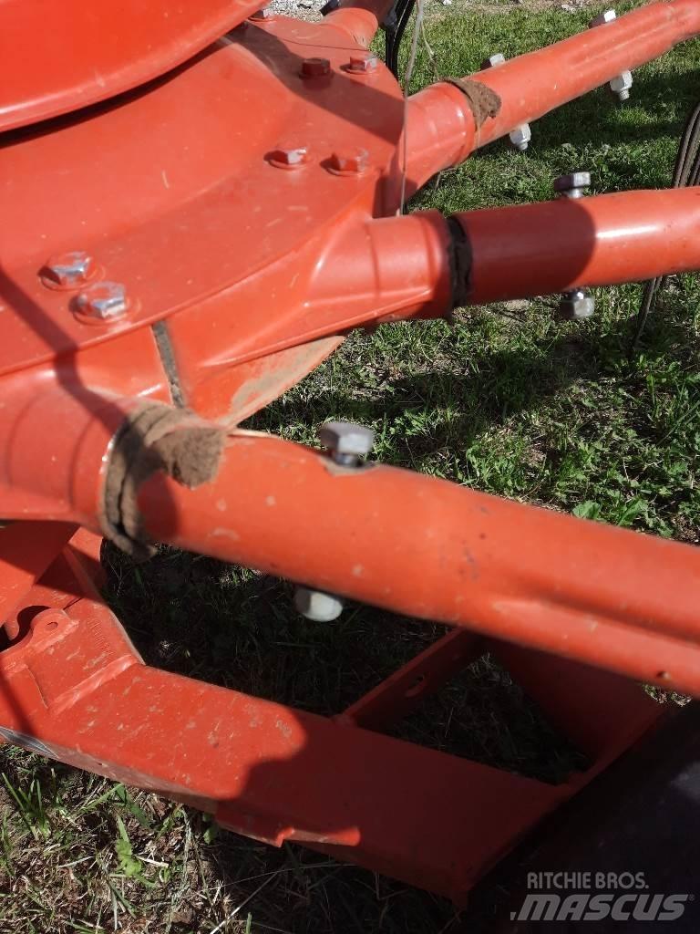 Kuhn GA6632 Ciągnikowe żniwiarki pokosowe