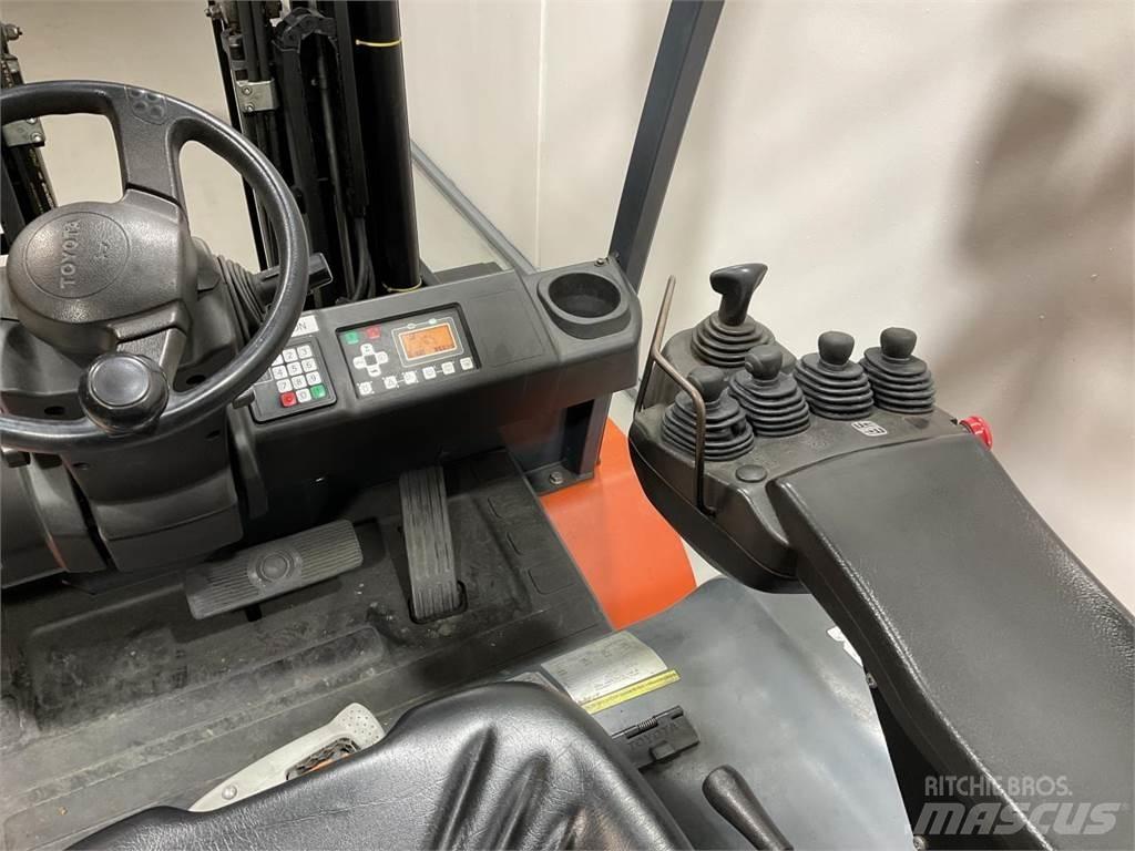 Toyota 8FBMT45 Wózki elektryczne