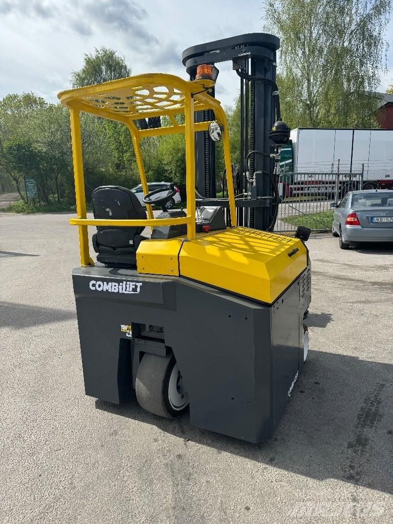 Combilift CBE3000 Wózki widłowe czterokierunkowe