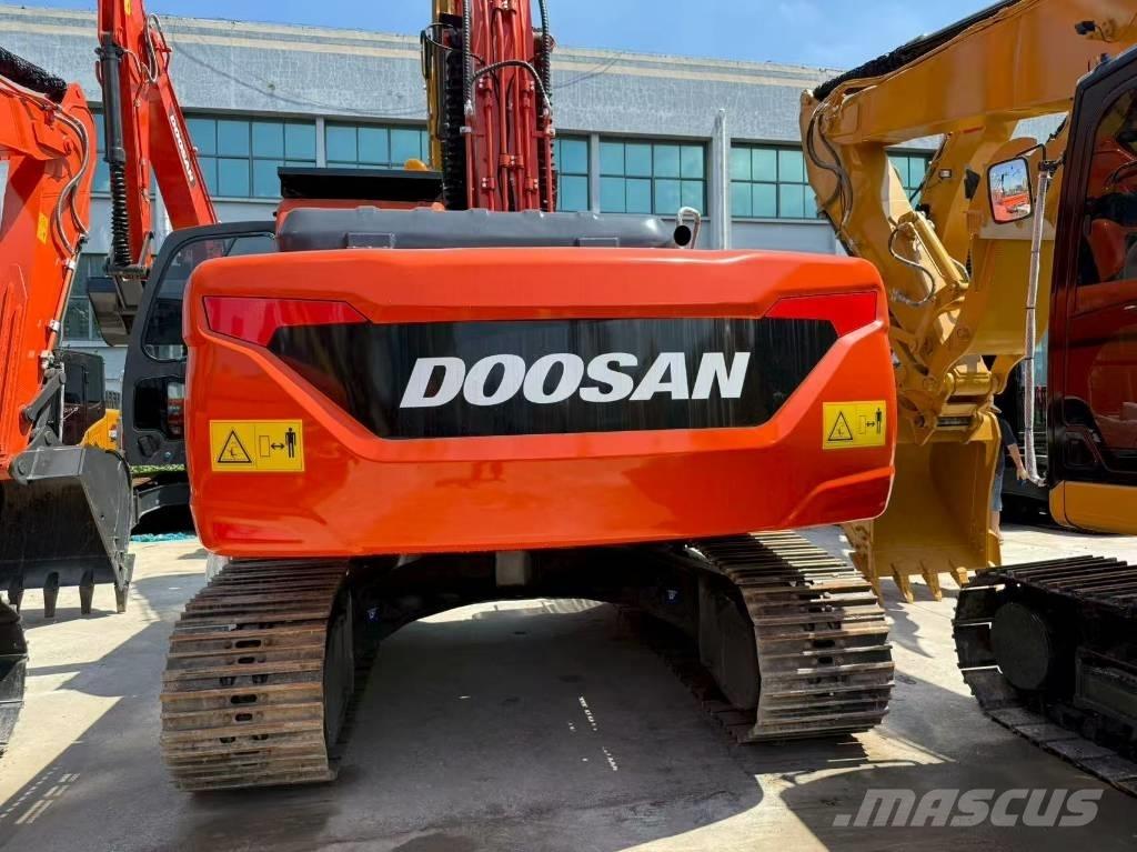 Doosan DX 225 Koparki gąsienicowe