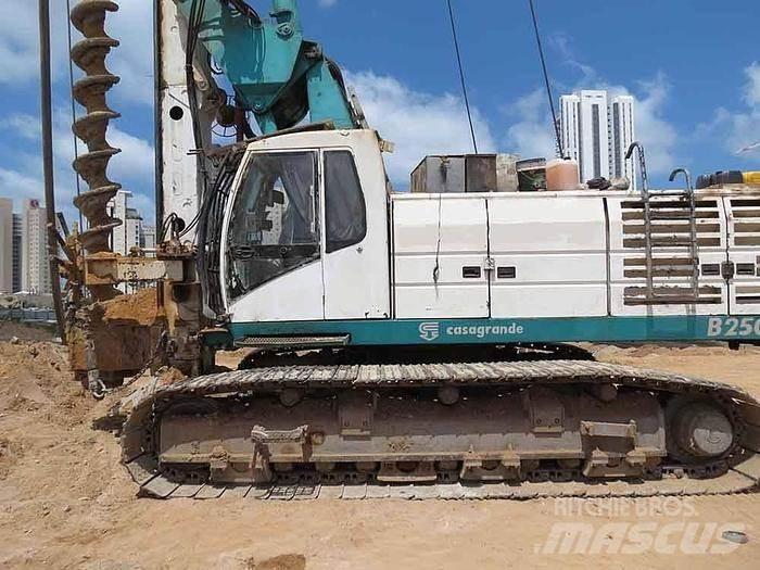 Casagrande B250 Wiertnice do nawierzchni
