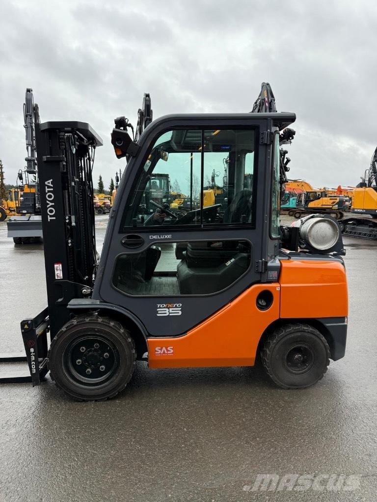 Toyota 02-8 FGJF 35 Wózki LPG