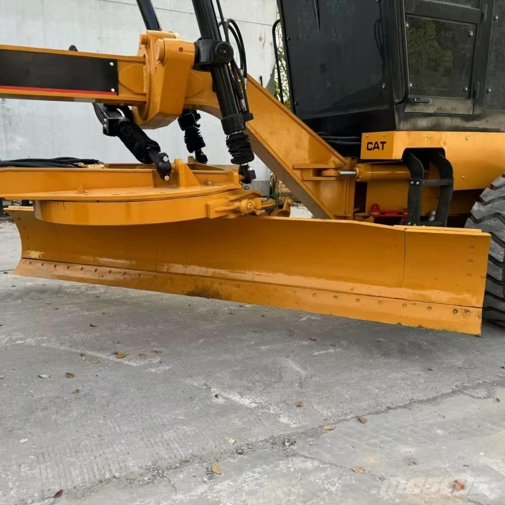 CAT 140 G Równiarki