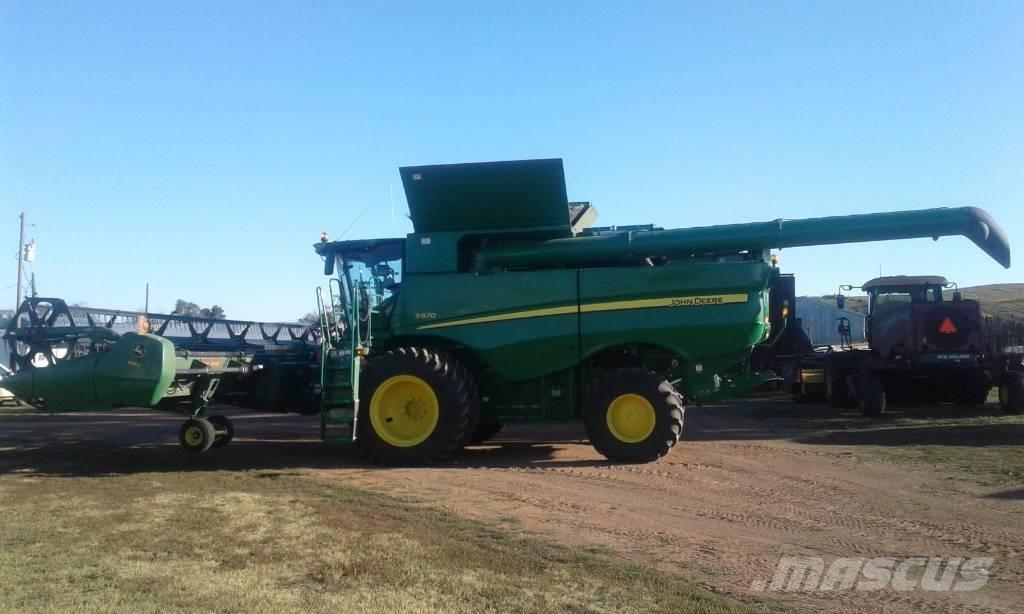 John Deere S 670 Kombajny zbożowe