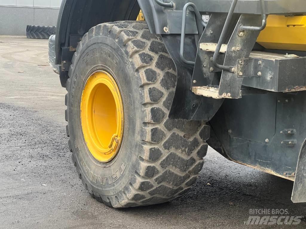 Komatsu WA 380-7 Ładowarki kołowe
