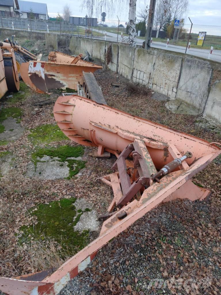 Unimog pług ciężki Lemiesze i pługi śnieżne