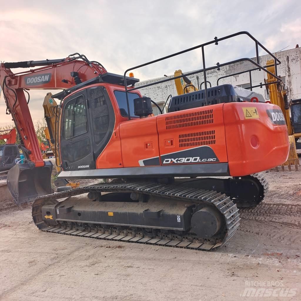 Doosan DX 300 LC Koparki gąsienicowe