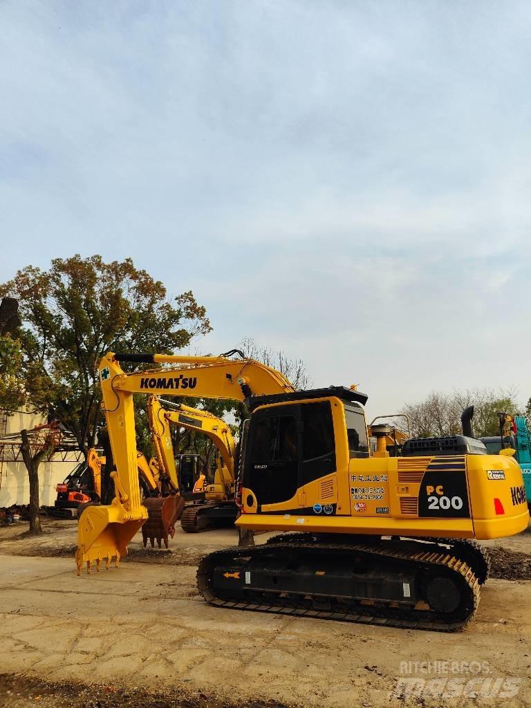 Komatsu PC200 Koparki gąsienicowe