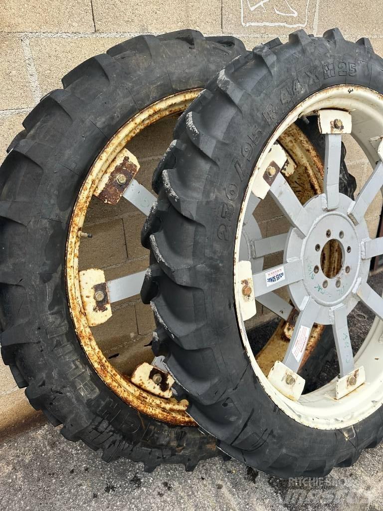 Michelin 230/95R48 Opony, koła i felgi