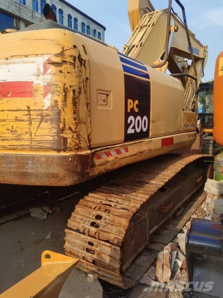 Komatsu PC 200-7 Koparki gąsienicowe