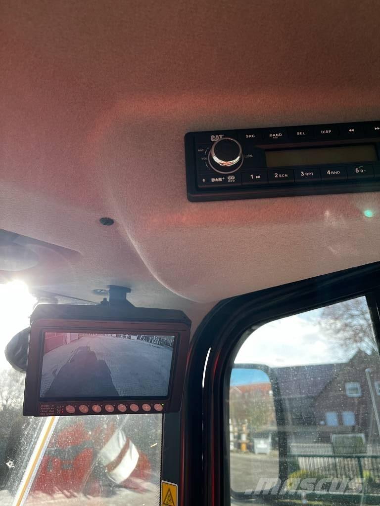 CAT 910 Ładowarki kołowe