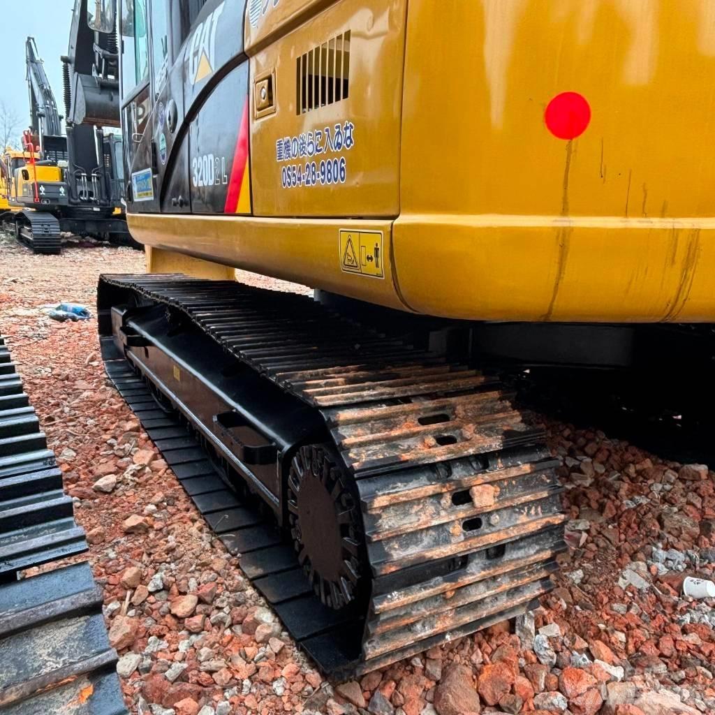 CAT 320 D Koparki gąsienicowe