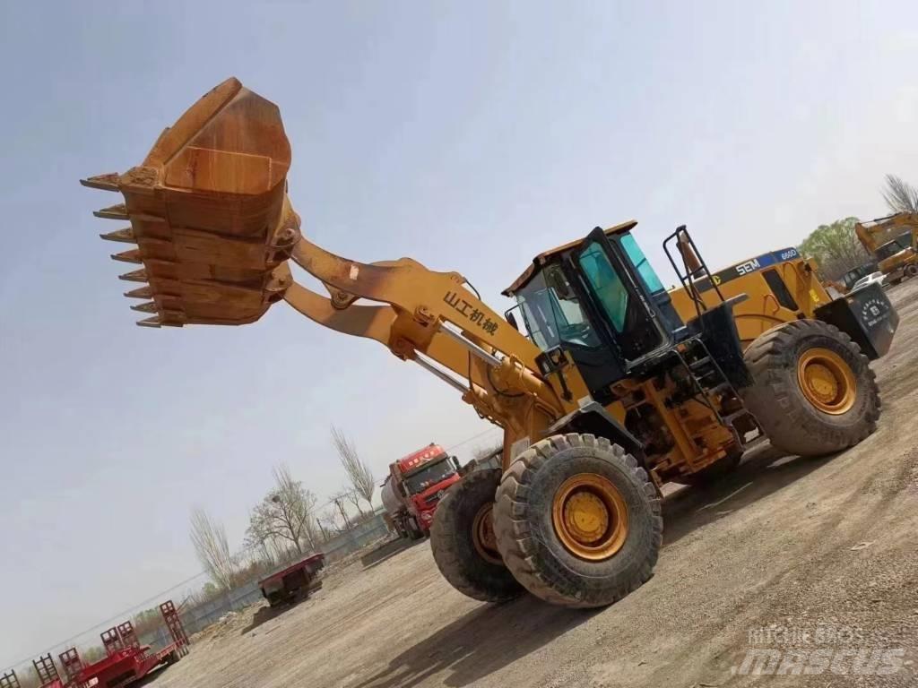 CAT 660D Ładowarki kołowe