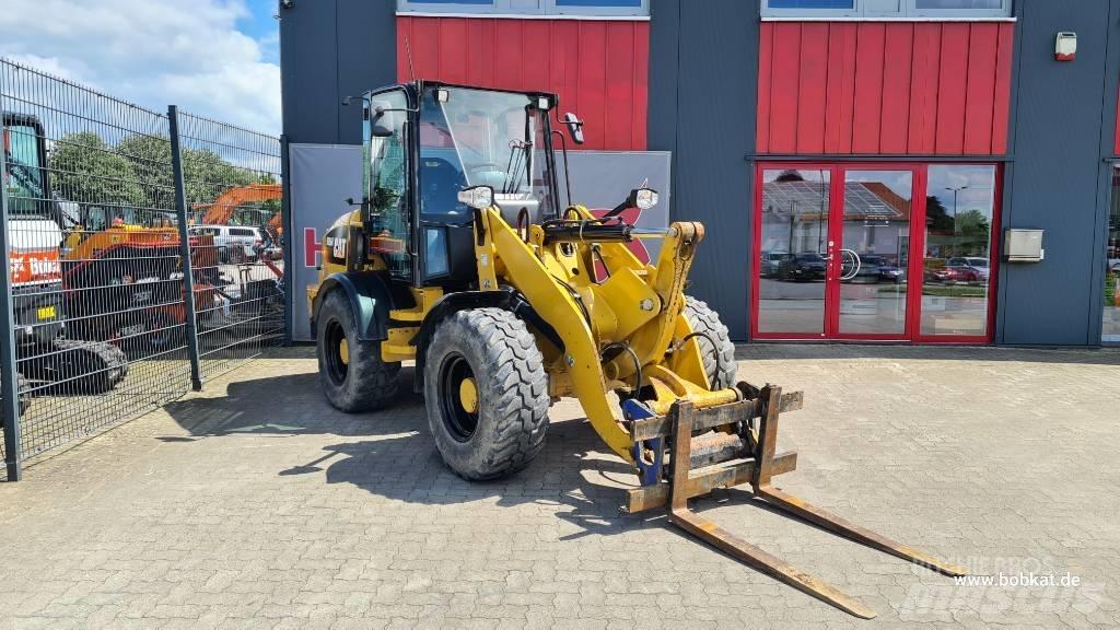 CAT 908 Ładowarki kołowe