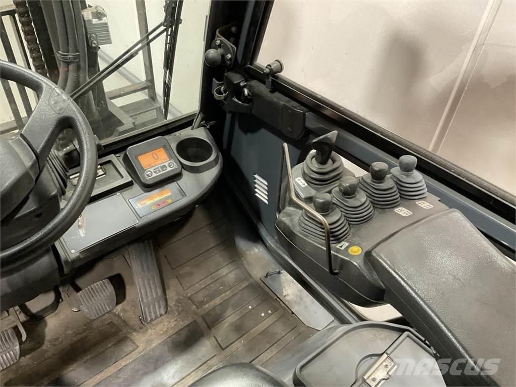 Toyota 40-8FD40N Wózki Diesla