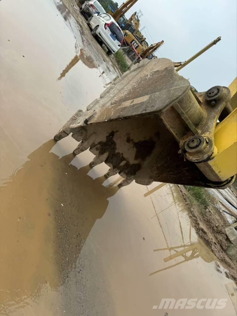 Sumitomo SH200 Koparki gąsienicowe