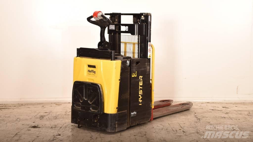 Hyster P2.0SD Wózki widłowe unoszące z platformą dla operatora