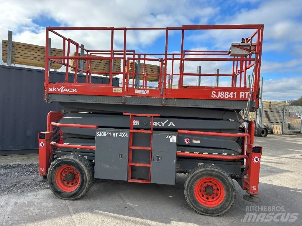 SkyJack SJ 8841 RT Podnośniki nożycowe