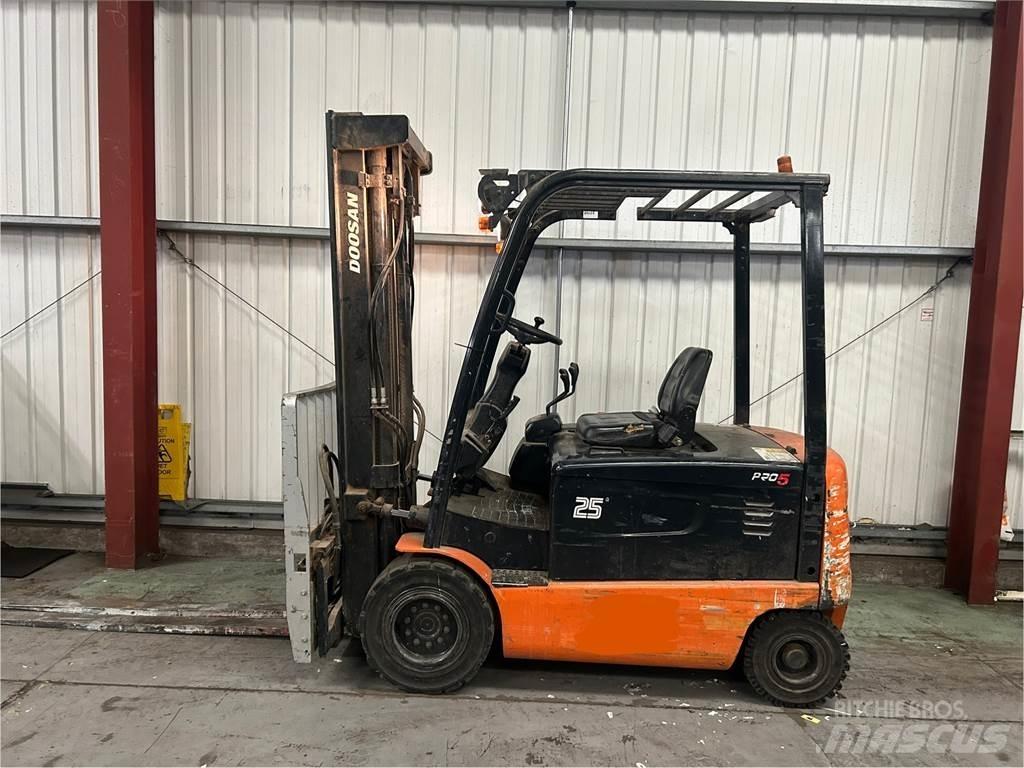 Doosan B25X-5 Wózki elektryczne