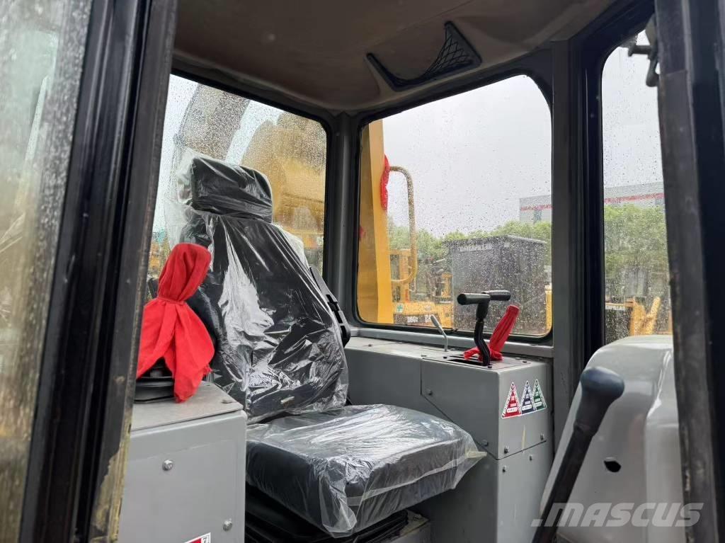 CAT D 7 G Spycharki gąsienicowe