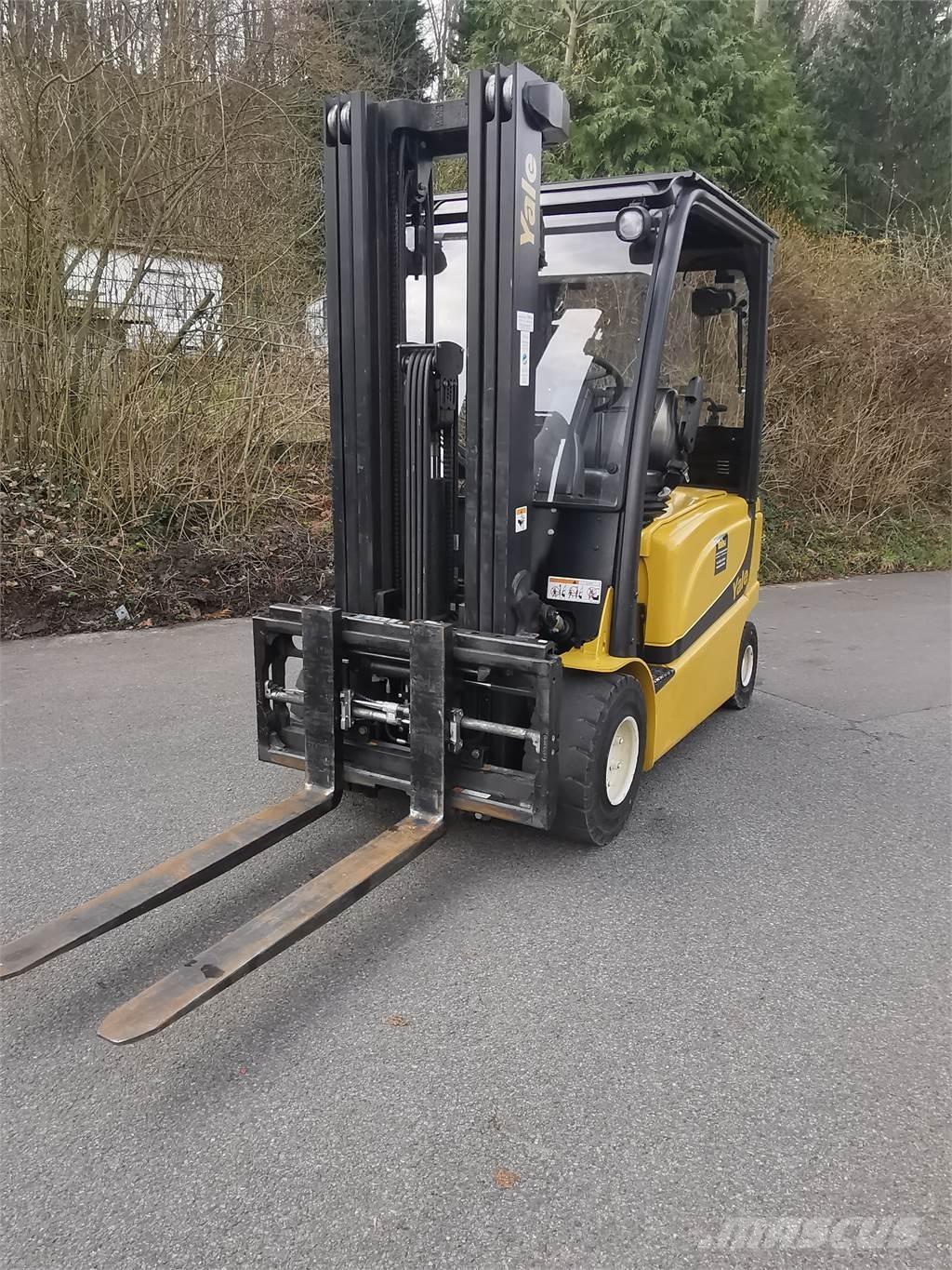 Yale ERP30VL Wózki elektryczne