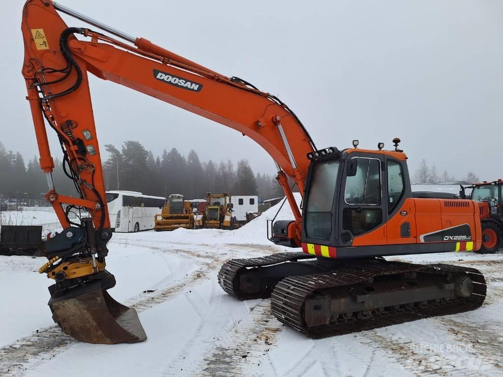 Doosan DX 225 LC Koparki gąsienicowe