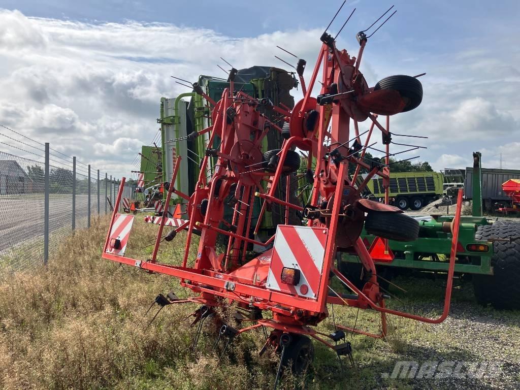 Kuhn GF 8702 Zgrabiarki i przetrząsacze