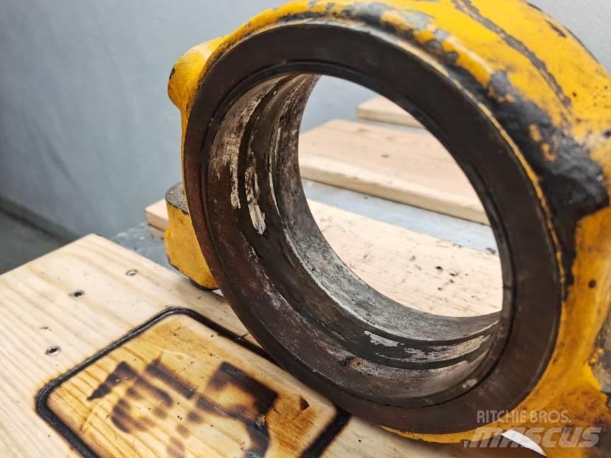 JCB 530-70 {axle Mosty, wały i osie