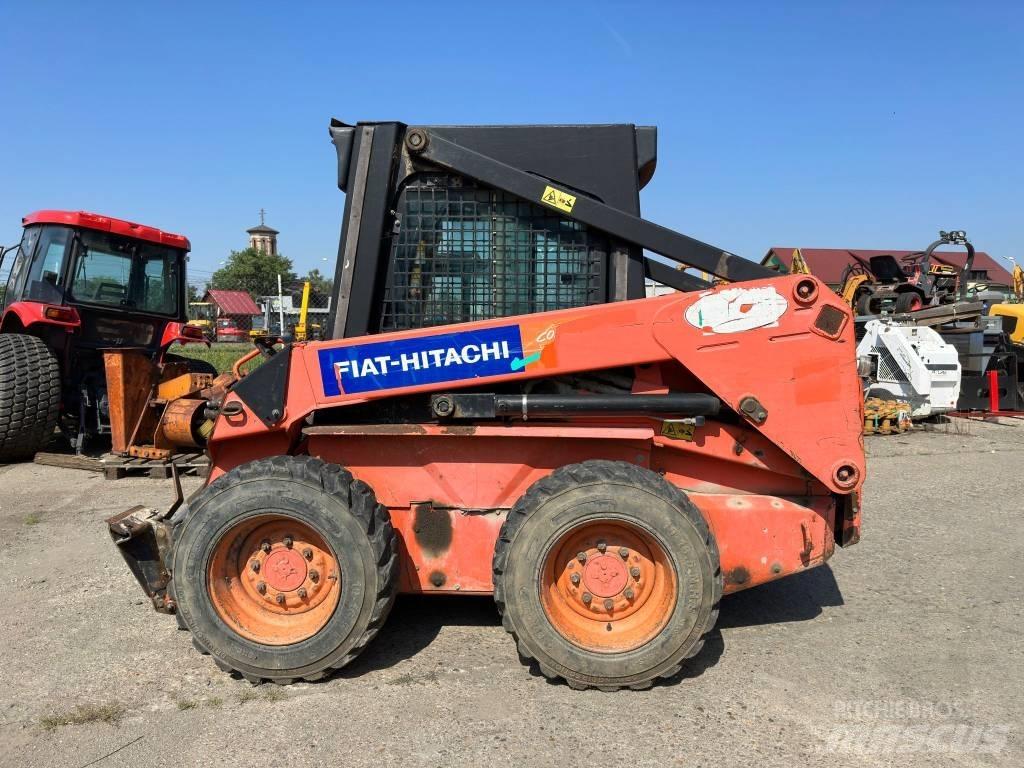 Fiat-Hitachi SL55B Ładowarki burtowe