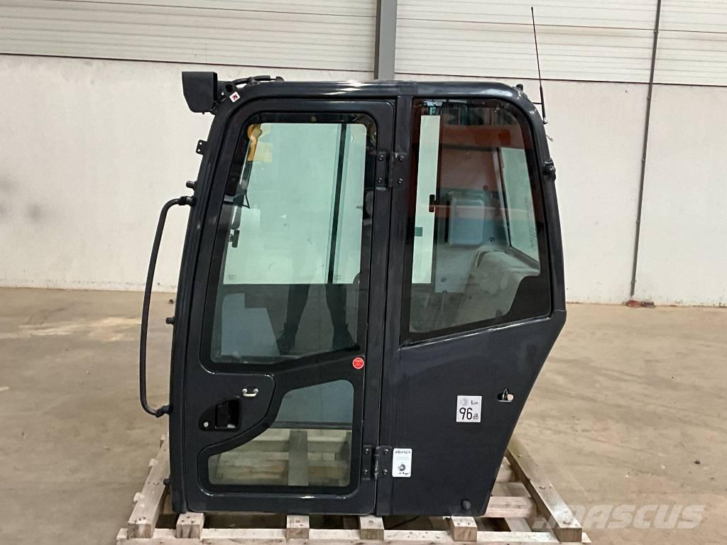 Kubota KX 080-4 A 2 Kabiny i wnętrze