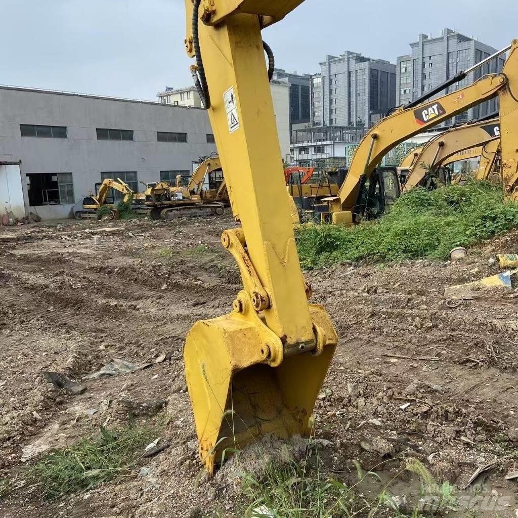Komatsu PC 60 Koparki gąsienicowe