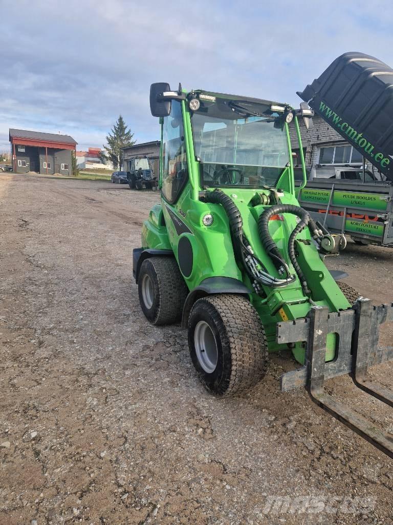 Avant 530 Miniładowarki