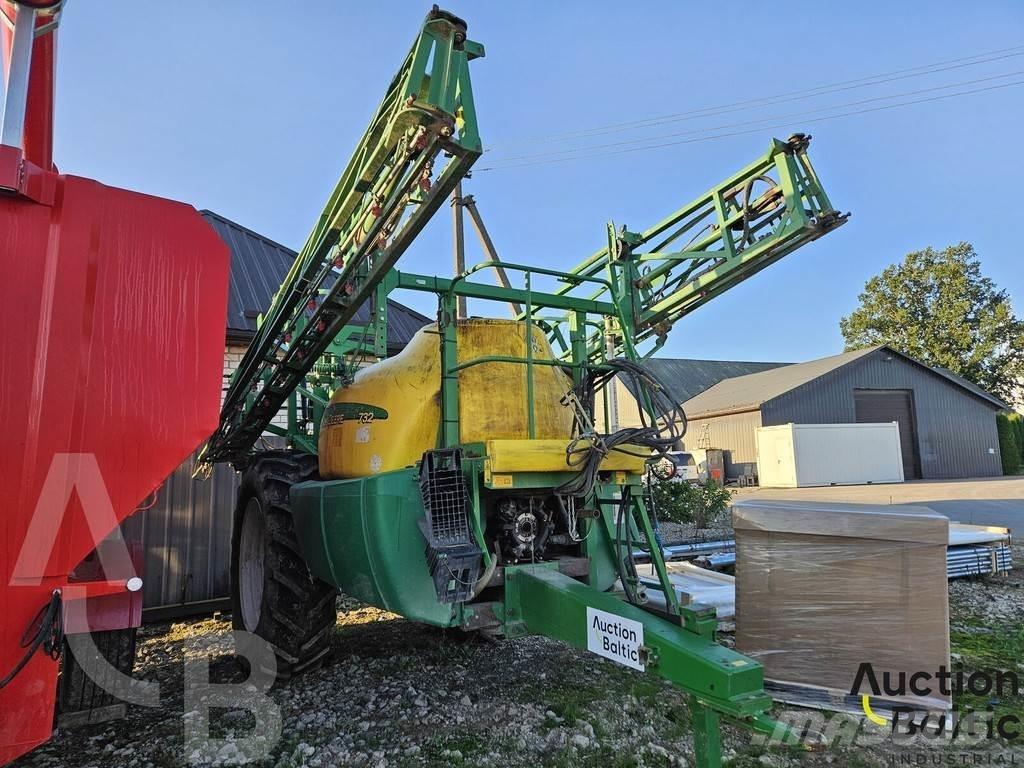 John Deere 732 Opryskiwacze zaczepiane