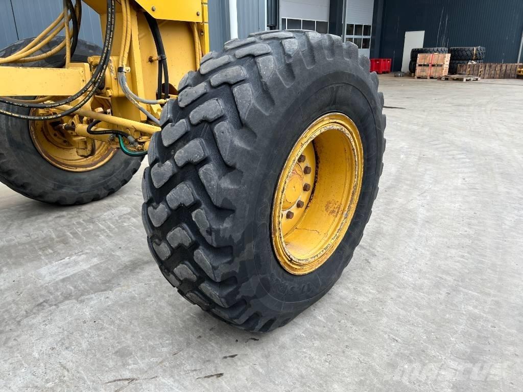 CAT 140H Równiarki