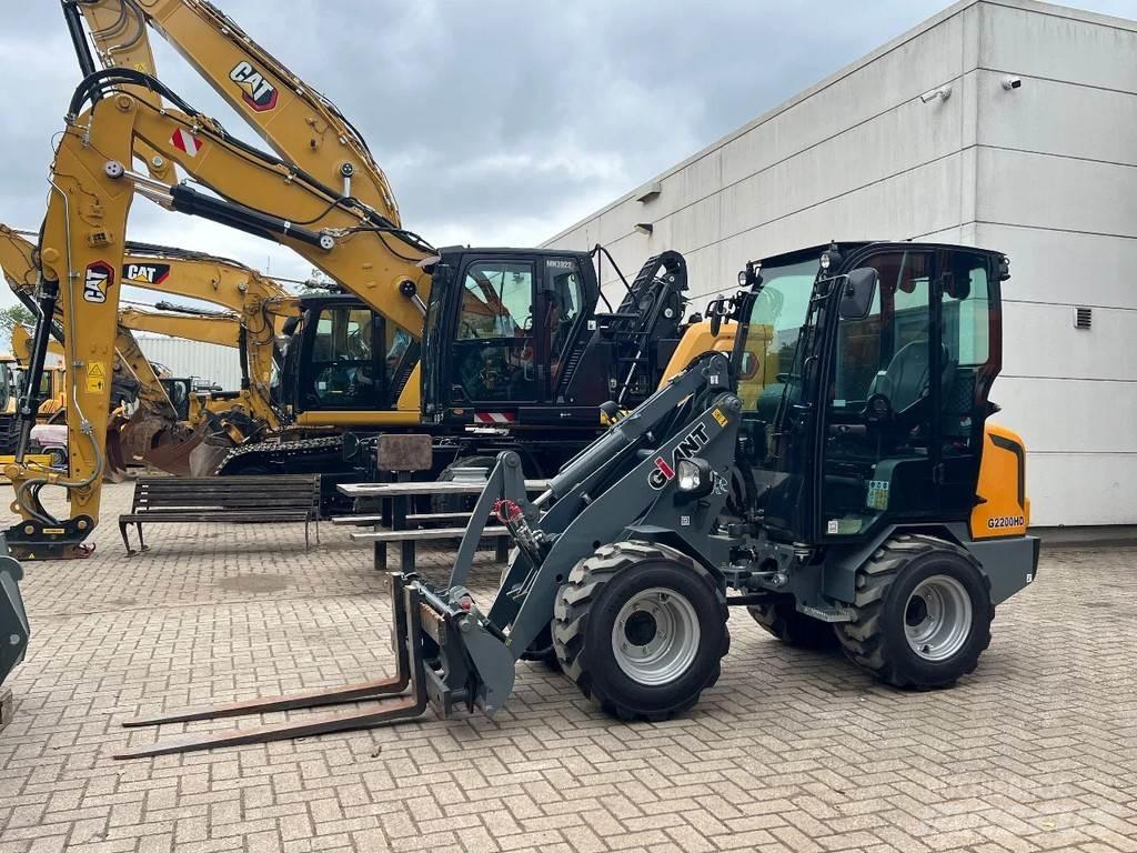 GiANT G2200HD Ładowarki kołowe