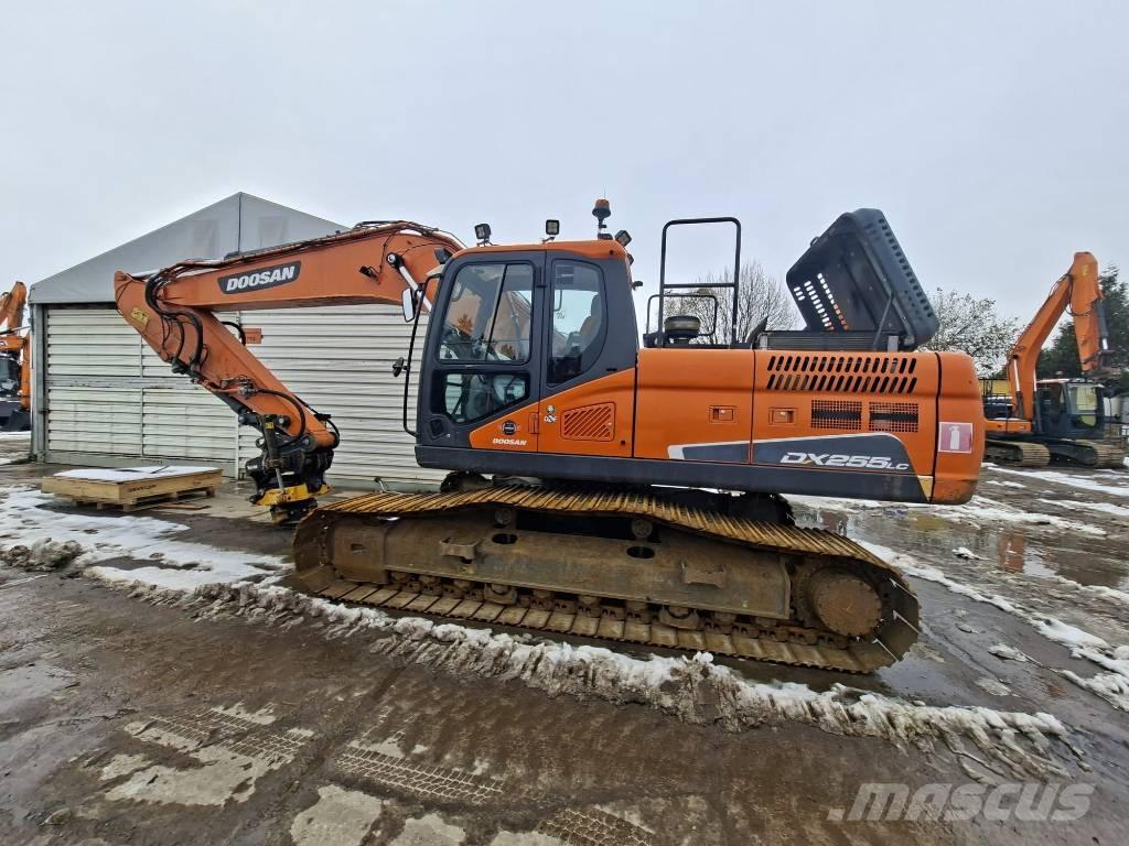 Doosan DX 255 LC-5 Koparki gąsienicowe