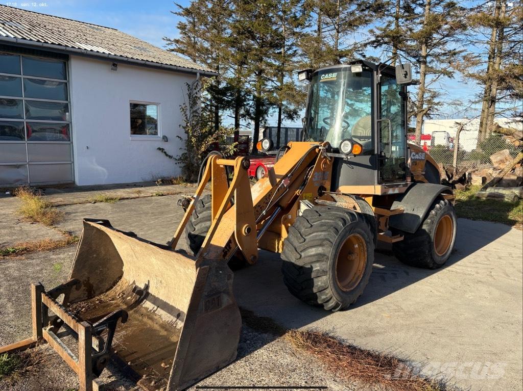 CASE 321 E Ładowarki kołowe