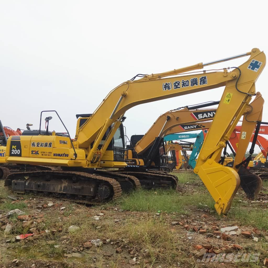 Komatsu PC200-8 Koparki gąsienicowe