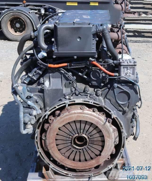 Scania P 230 LB Samochody ciężarowe ze skrzynią zamkniętą