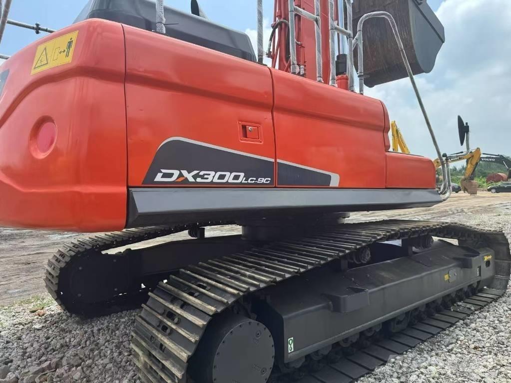 Doosan DX300-9C Koparki gąsienicowe