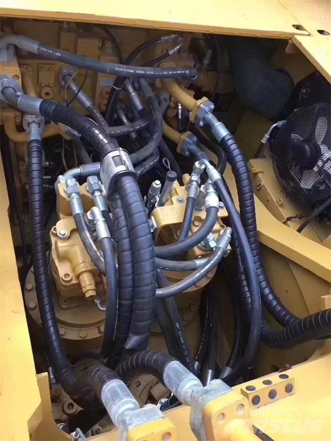 CAT 345 D L Koparki gąsienicowe