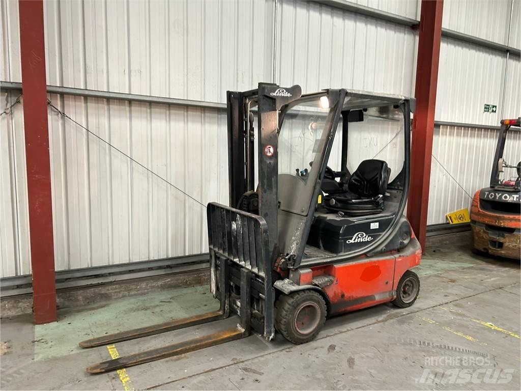 Linde E18P-02 Wózki elektryczne