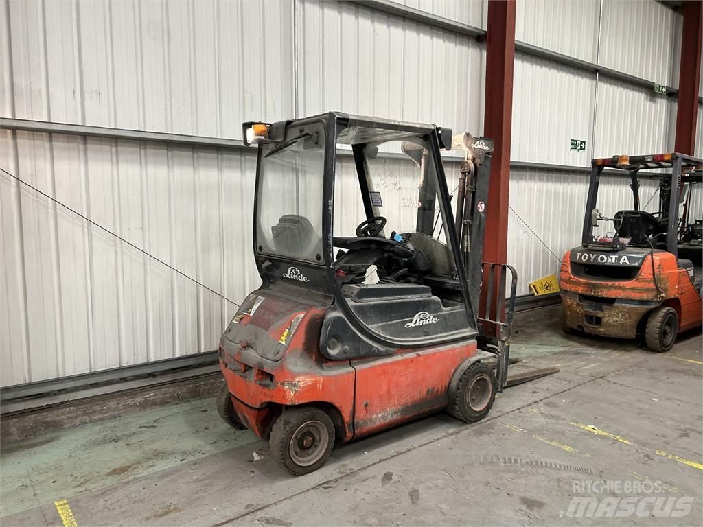 Linde E18P-02 Wózki elektryczne