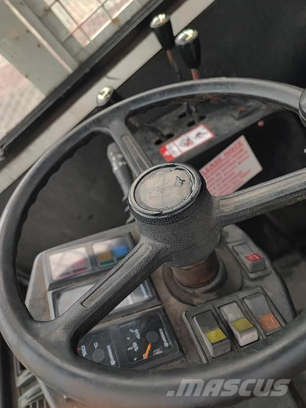 Commander C40SA Wózki widłowe boczne