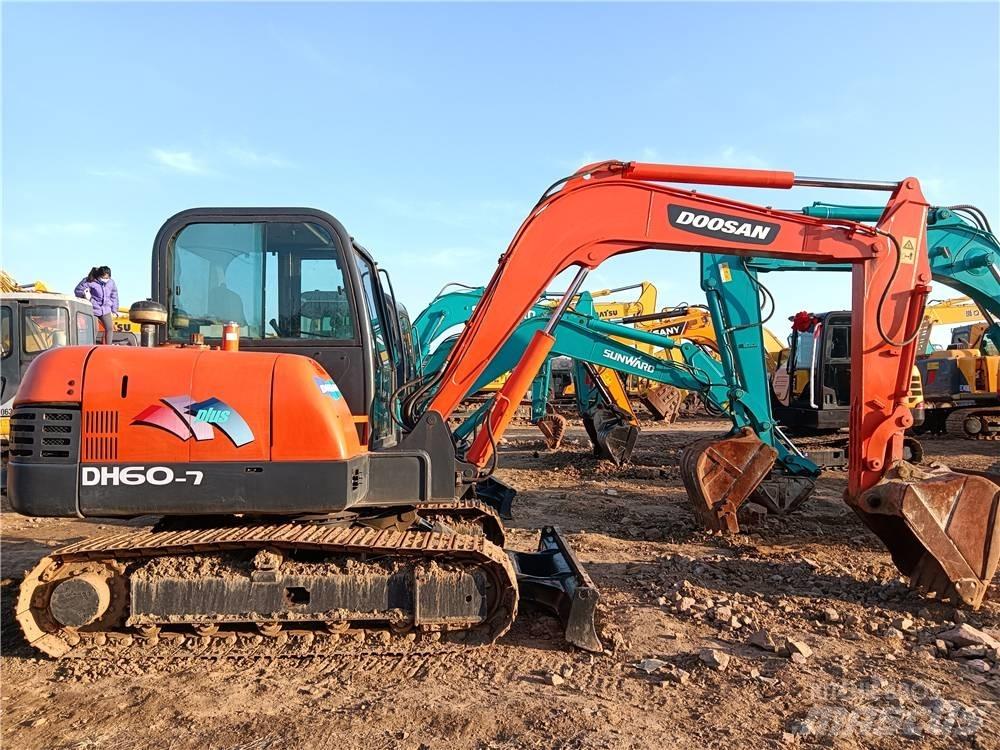 Doosan DH60-7 Koparki gąsienicowe