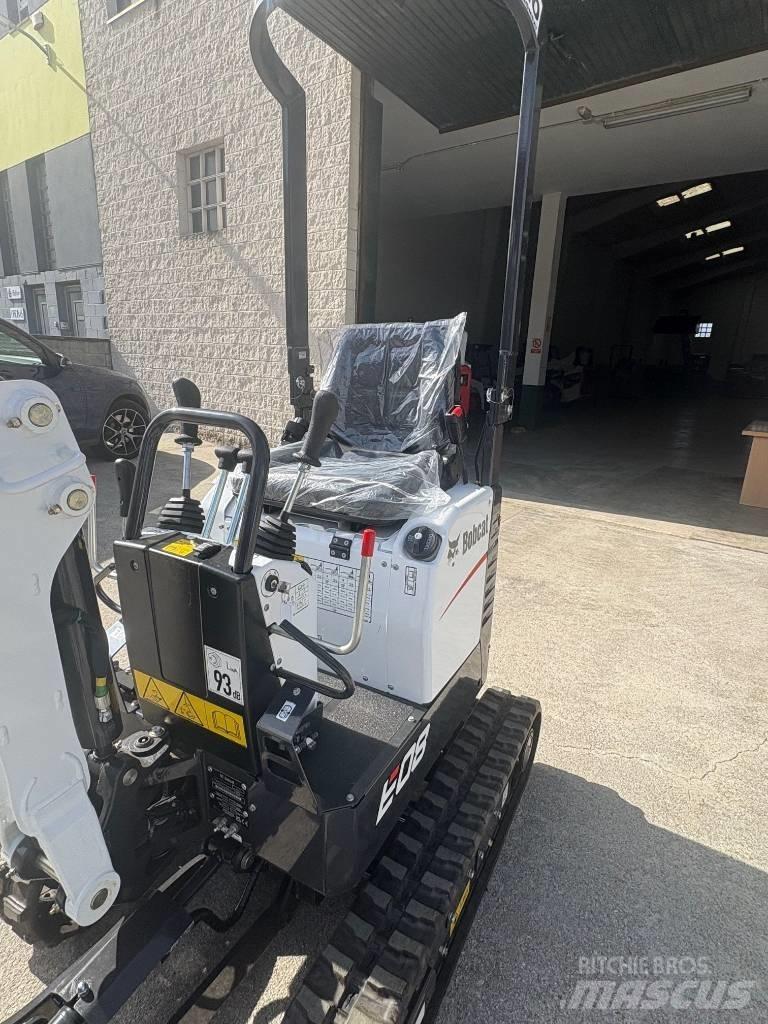 Bobcat E 08 Minikoparki