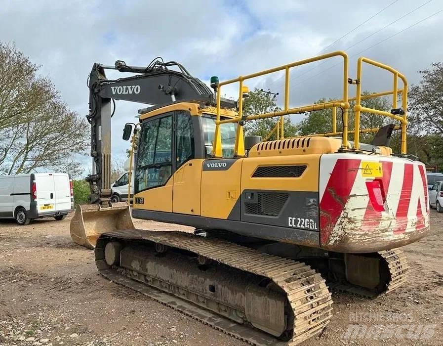 Volvo EC 220 DL Koparki gąsienicowe